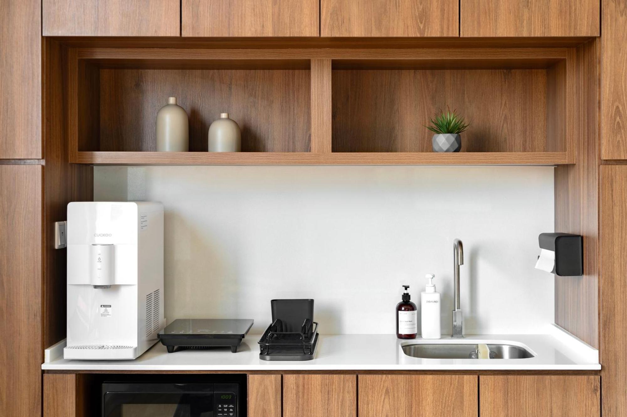 Codrington House - Boutique Apartments George Town Buitenkant foto